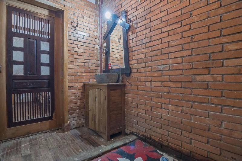 เรดดอร์ซ เนียร์ รูมะฮ์ ซากิต วิโรซาบัน Hotel Salakan ภายนอก รูปภาพ